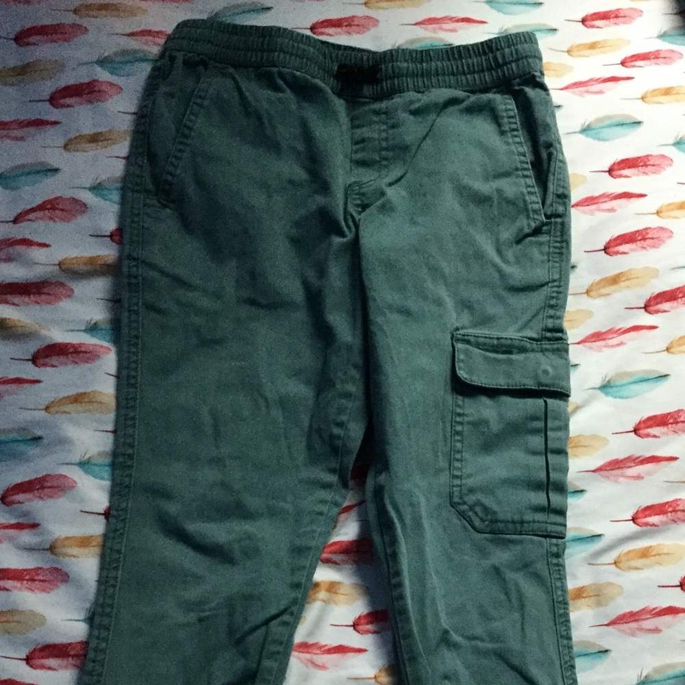 green-ish pants